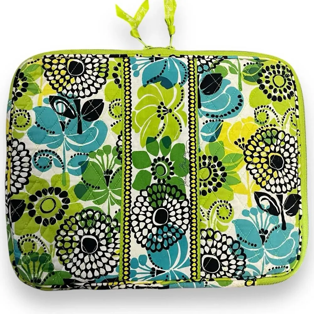 Vera Bradley Quilted Limes Up Floral 14